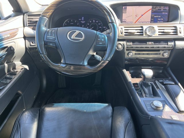 Used 2014 Lexus LS 460 w/ Comfort Package RWD image 13