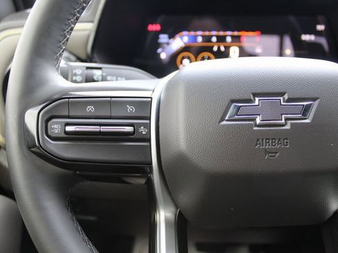 Used 2024 Chevrolet Colorado ZR2 w/ ZR2 Convenience Package III AWD/4WD image 23