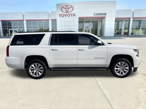 Used 2017 Chevrolet Suburban LT RWD image 6