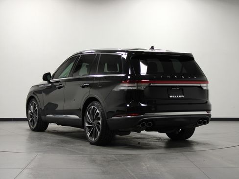 Used 2020 Lincoln Aviator Reserve w/ Equipment Group 202A image 6