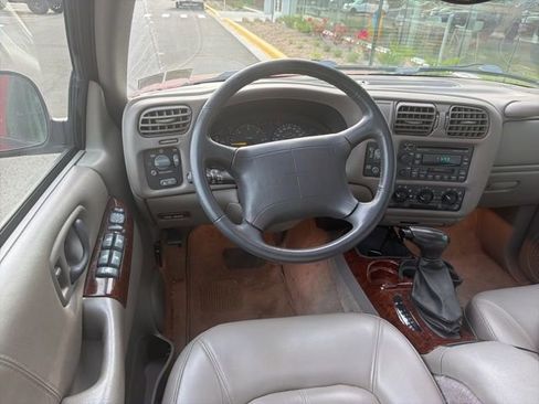 Used 1998 Oldsmobile Bravada AWD w/ Value Pkg image 7