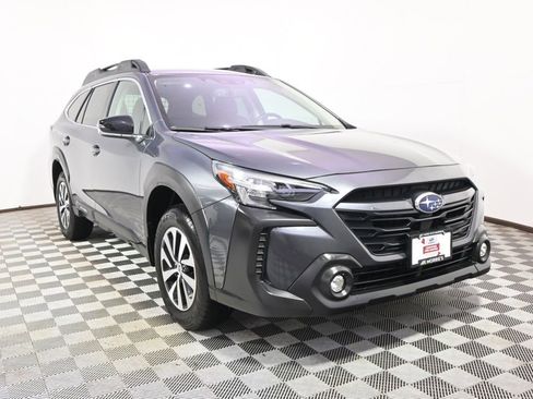 Certified 2023 Subaru Outback Premium image 9