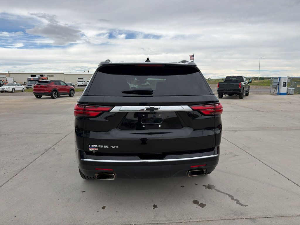 Used 2023 Chevrolet Traverse High Country AWD/4WD image 4