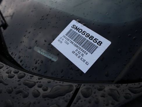 New 2025 Volkswagen Tiguan SE R-Line image 30