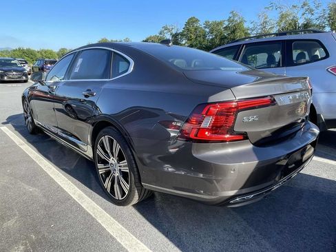 Used 2023 Volvo S90 B6 Ultimate w/ Lounge Package AWD/4WD image 3