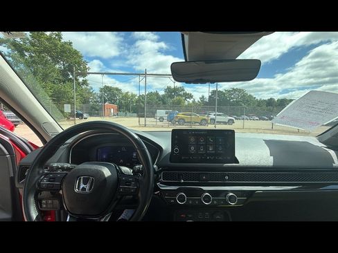 Used 2022 Honda Civic Touring image 10