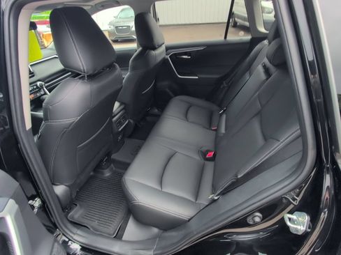 Used 2025 Toyota RAV4 XLE w/ Convenience Package AWD/4WD image 15