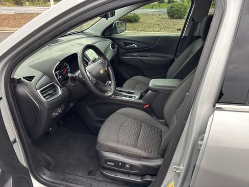 Used 2018 Chevrolet Equinox LT AWD/4WD image 13