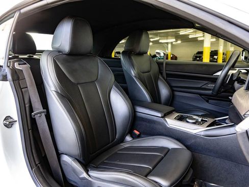 Used 2025 BMW 430i Convertible image 25