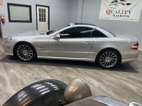 Used 2009 Mercedes-Benz SL 550 image 15