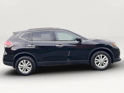 Used 2014 Nissan Rogue SV image 7