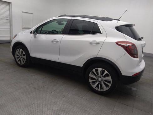 Used 2018 Buick Encore Preferred image 3