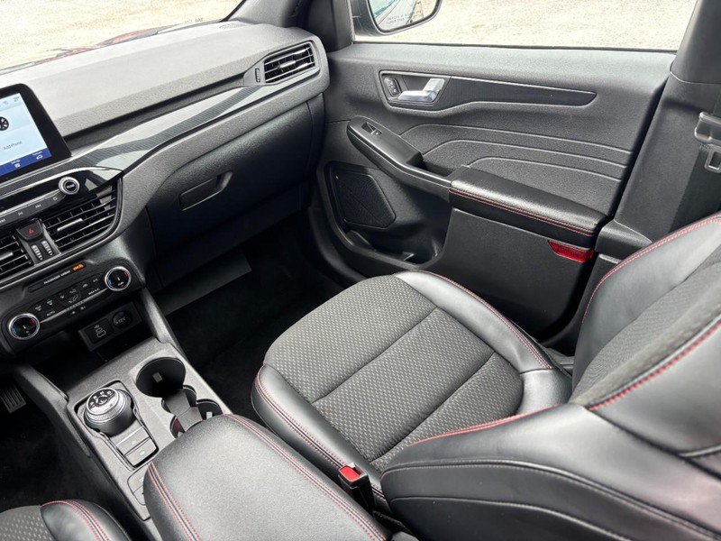 Used 2025 Ford Escape ST-Line FWD image 16