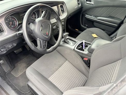Used 2019 Dodge Charger R/T image 9
