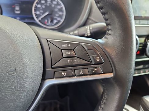 Used 2020 Nissan Sentra SV w/ Electronics Package image 12