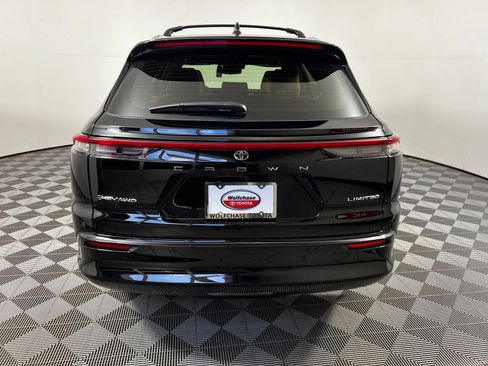 Used 2026 Toyota Crown Signia w/ Advanced Technology Package AWD/4WD image 6
