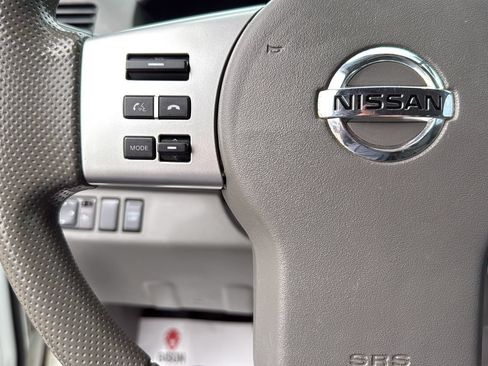 Used 2013 Nissan Frontier SV w/ SV Value Truck Pkg RWD image 13