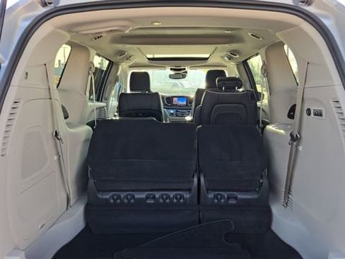 Certified 2022 Chrysler Pacifica Limited image 33