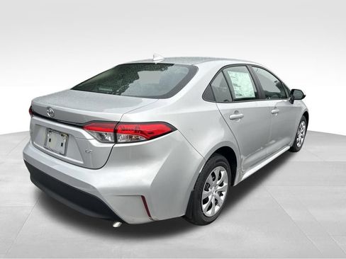 New 2026 Toyota Corolla LE FWD image 5
