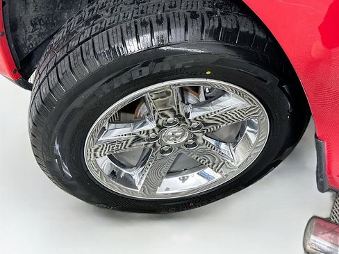 Used 2016 RAM 1500 Express AWD/4WD image 23