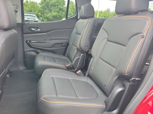 Used 2023 GMC Acadia AT4 w/ Technology Package AWD/4WD image 17