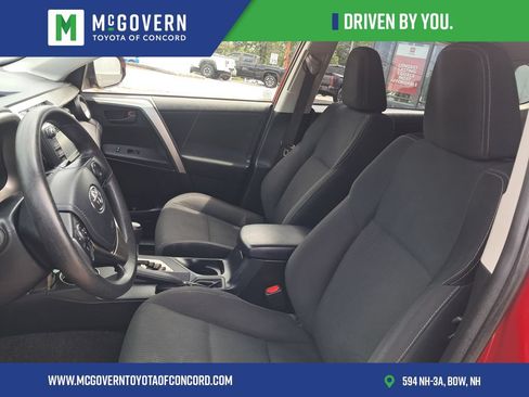 Used 2013 Toyota RAV4 XLE AWD/4WD image 13