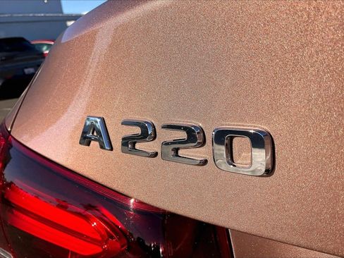 Used 2022 Mercedes-Benz A 220 image 8