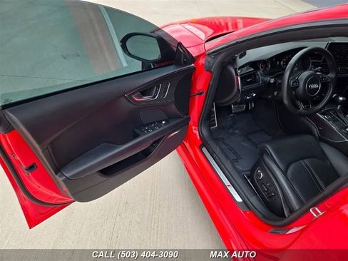 Used 2015 Audi RS 7 Prestige w/ Dynamic Package image 10