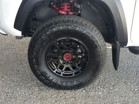 Used 2023 Toyota Tacoma TRD Pro AWD/4WD image 38