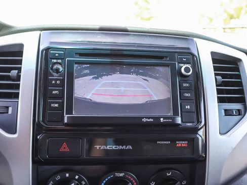 Used 2015 Toyota Tacoma PreRunner w/ SR5 Package RWD image 23