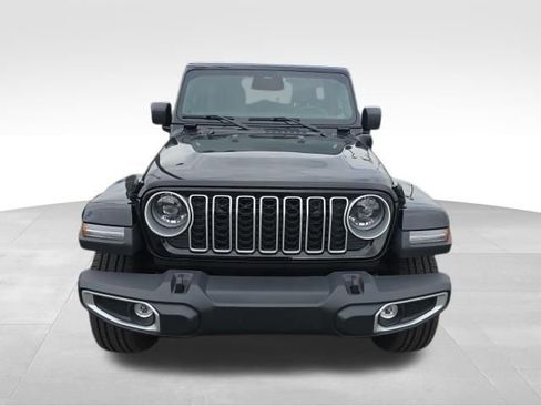 Used 2025 Jeep Wrangler Unlimited Sahara image 10