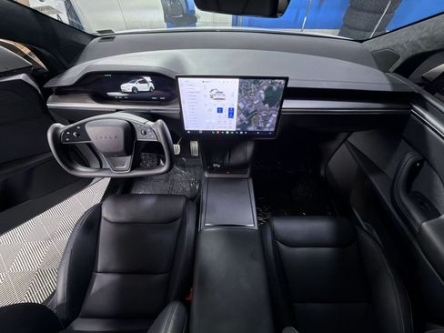 Used 2023 Tesla Model X Plaid AWD/4WD image 38