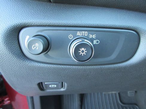 Certified 2023 Chevrolet Blazer LT w/ Convenience Package FWD image 22