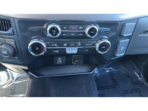 Used 2025 Ford F150 XLT w/ Equipment Group 301A Standard AWD/4WD image 16