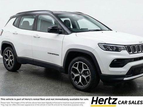 Used 2025 Jeep Compass Limited image 1