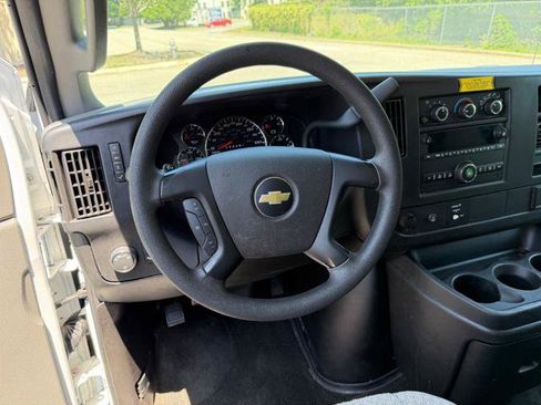 Used 2016 Chevrolet Express 3500 LT w/ LT Preferred Equipment Group RWD image 28