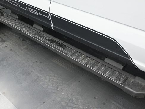 New 2026 Ford F250 Lariat w/ Black Appearance Package image 31