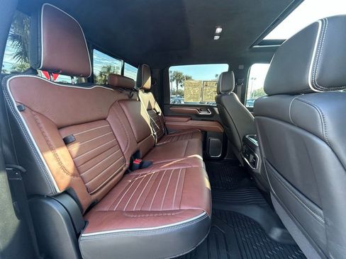 Used 2025 GMC Sierra 2500 Denali Ultimate w/ Max Trailering Package image 22