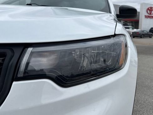 Used 2023 Jeep Compass Latitude w/ Sun and Sound Group image 11