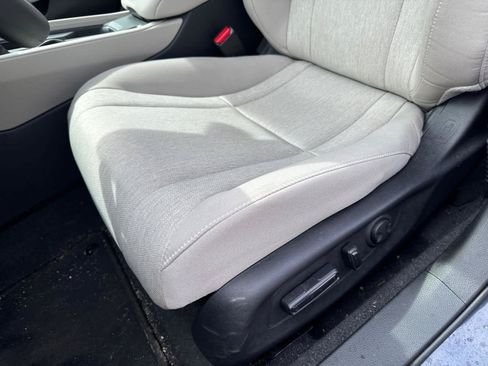 Used 2024 Honda Accord EX image 17