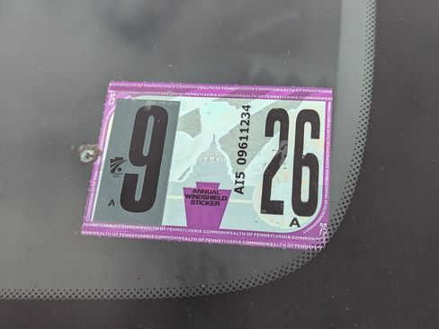 Used 2021 Hyundai Kona Limited image 17