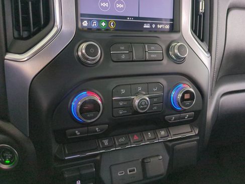 Used 2021 GMC Sierra 2500 SLE w/ SLE Value Package; AWD/4WD image 27