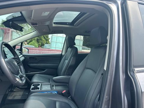 Used 2025 Honda Odyssey EX-L image 10