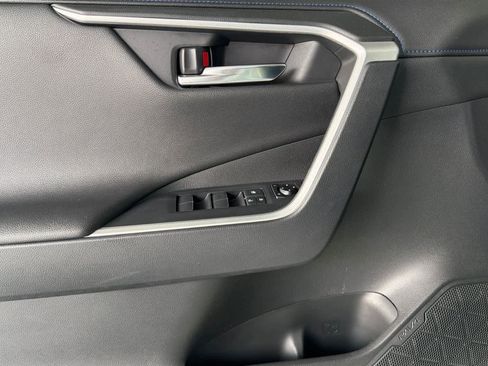 Used 2019 Toyota RAV4 XSE w/ Carpet Mat Package image 14