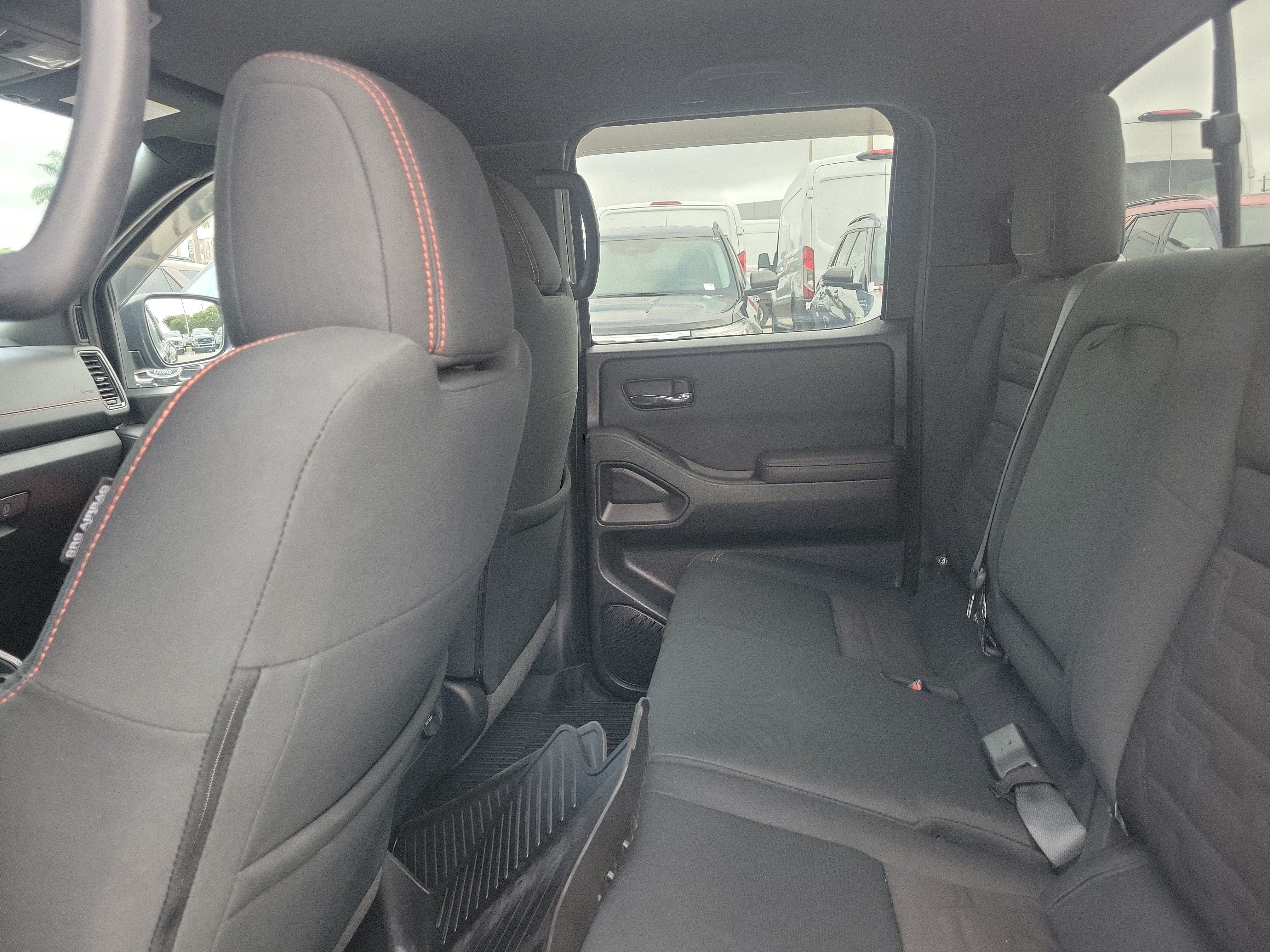 Used 2022 Nissan Frontier Pro-X RWD image 18
