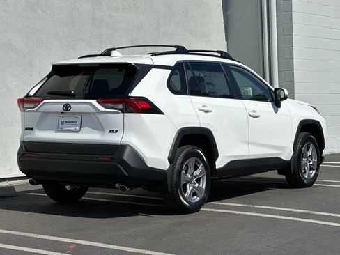 New 2025 Toyota RAV4 XLE image 5