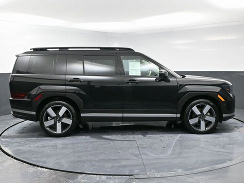 Used 2024 Hyundai Santa Fe Limited image 8