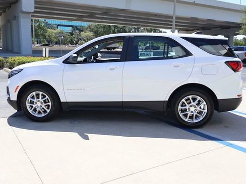 Used 2024 Chevrolet Equinox LS FWD image 4