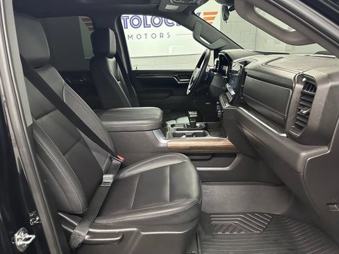 Used 2025 Chevrolet Silverado 1500 LT Trail Boss w/ LT Trail Boss Premium Package AWD/4WD image 20