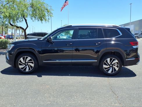 Certified 2025 Volkswagen Atlas SEL AWD/4WD image 4